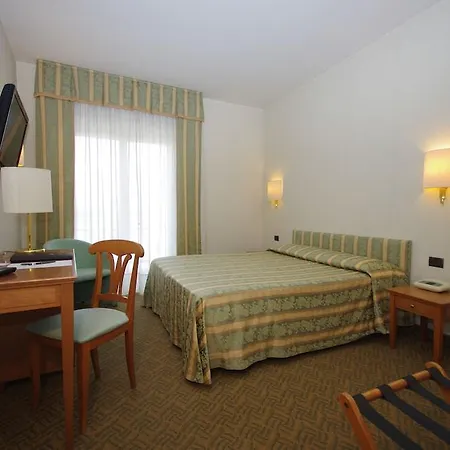 Savant Hotel 4*