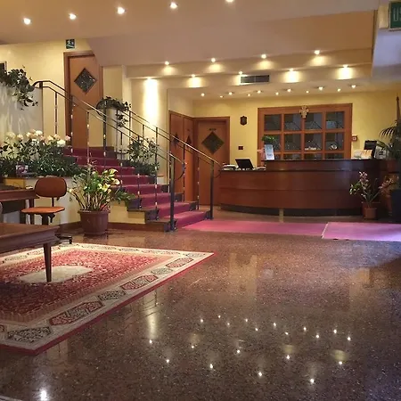 Savant Hotel 4*