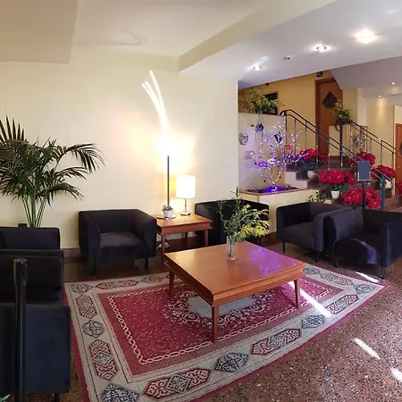 Hotel Savant