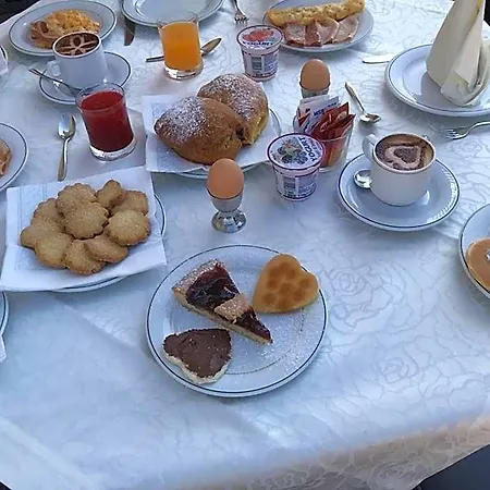 Savant Ξενοδοχείο