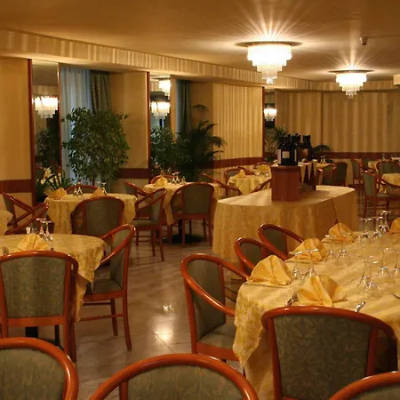 Savant Hotel 4*